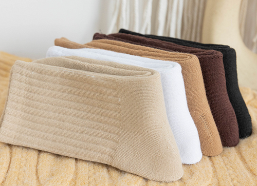 Men Winter Socks 3 Colors (200 Unit/Case)